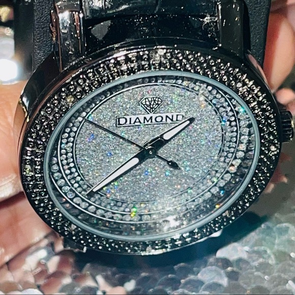 Best Valentines anniversary birthday gift for women real diamond watch not fake - Picture 6 of 7